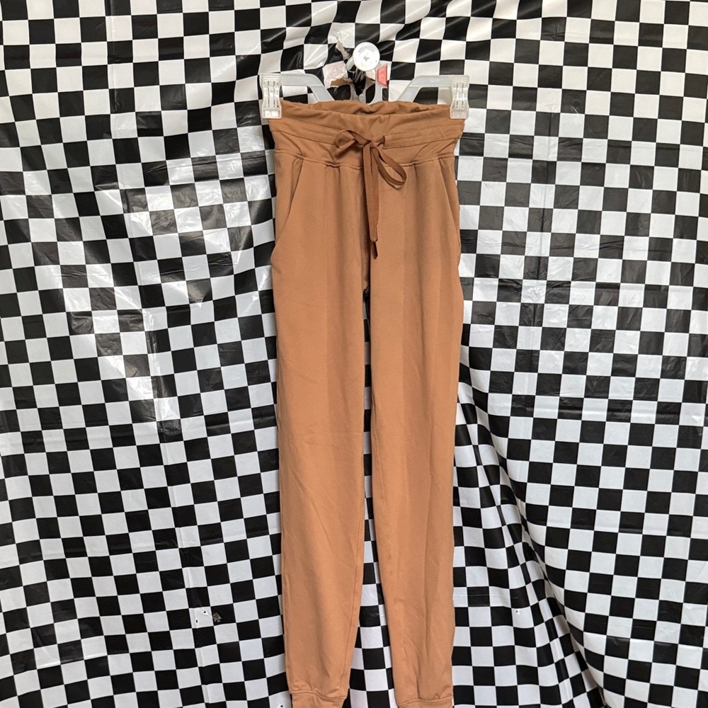 ZYIA Camel High-Waisted Joggers